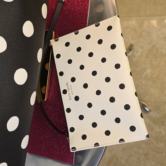 Kate Spade ♠️❤️NWOT❤️♠️ ALL Day Sunshine Dot Printed Tote!♠️❤️♠️❤️♠️❤️ - Picture 4 of 17